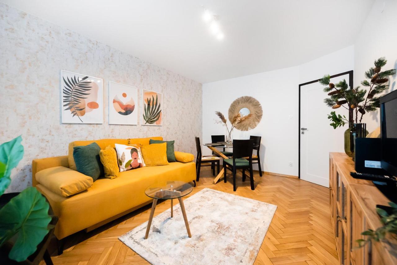 Metro Swietokrzyska Boho Aesthetic Apartment 바르샤바 외부 사진