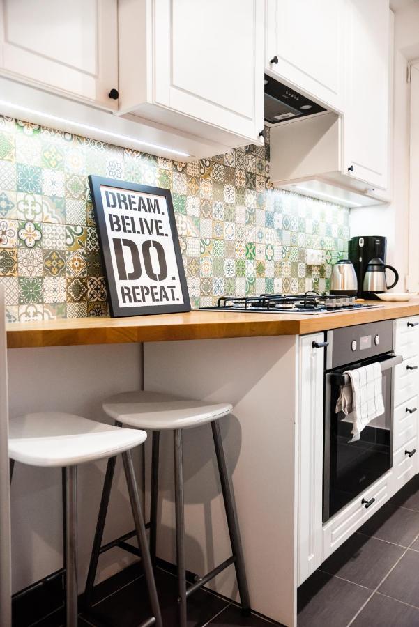 Metro Swietokrzyska Boho Aesthetic Apartment 바르샤바 외부 사진